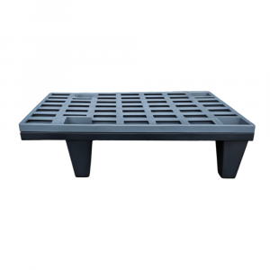 Арт. BP 6040-4 LS. Пластиковый паллет сплошной на ножках Арт. BP 6040-4 LS. Пластиковый паллет сплошной на ножках